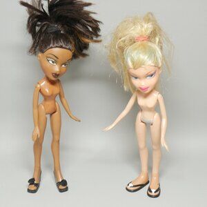 Pair 2X Bratz Dolls Sasha Chloe No Clothes